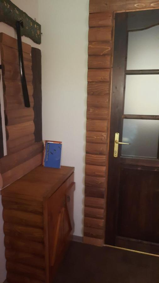 Kontra Szallashely Sándorfalva Εξωτερικό φωτογραφία